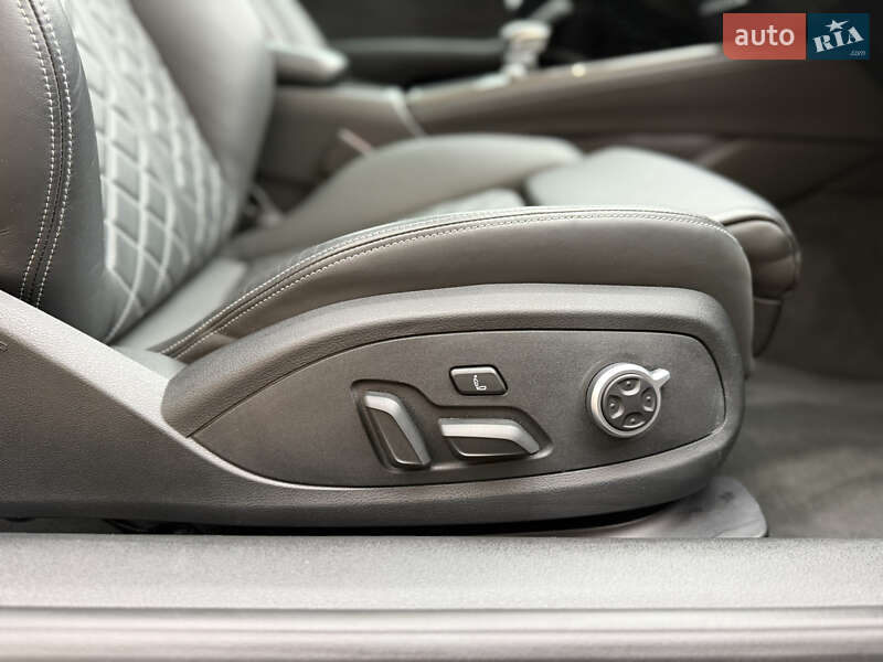 Купе Audi S5 2023 в Черновцах