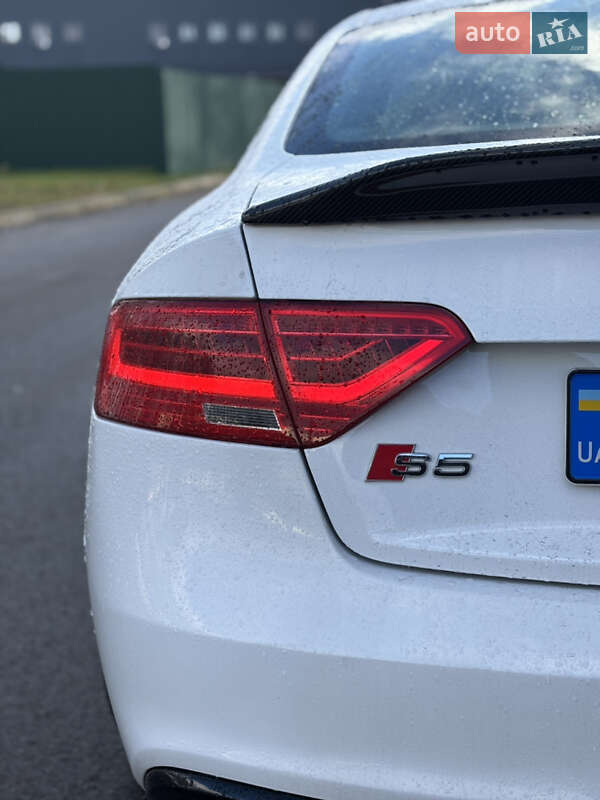 Купе Audi S5 2012 в Киеве фото 12 Купе Audi S5 2012 в Киеве