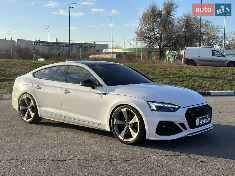 2019 Audi S5/RS5, VIN WAUB4CF58KA076657:plate — фото 1 (autoria)