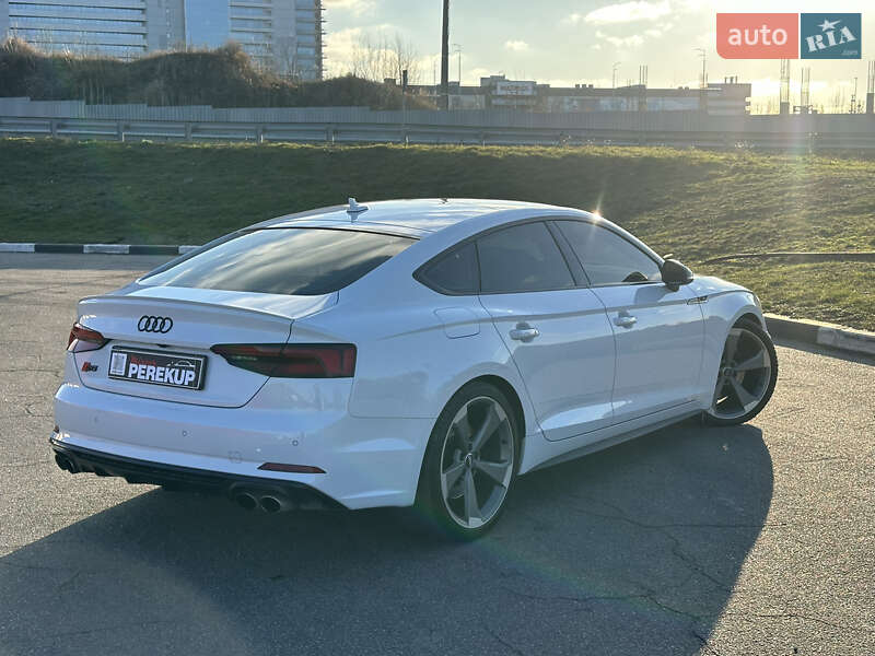 Купе Audi S5 2019 в Киеве