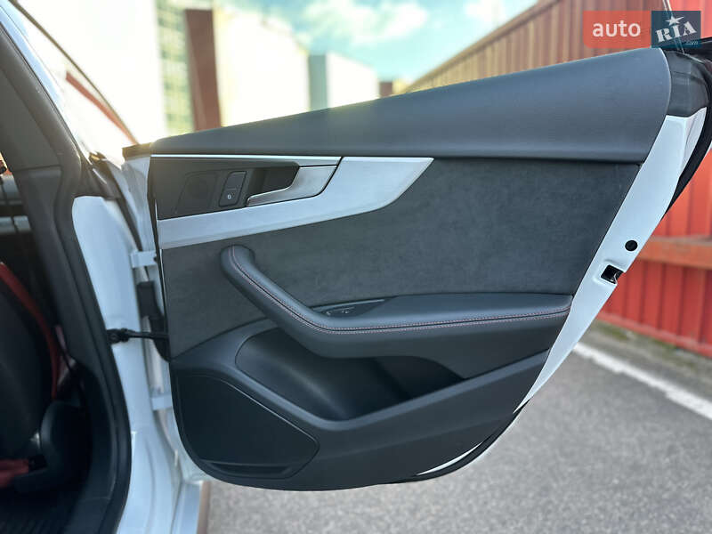 Купе Audi S5 2019 в Киеве