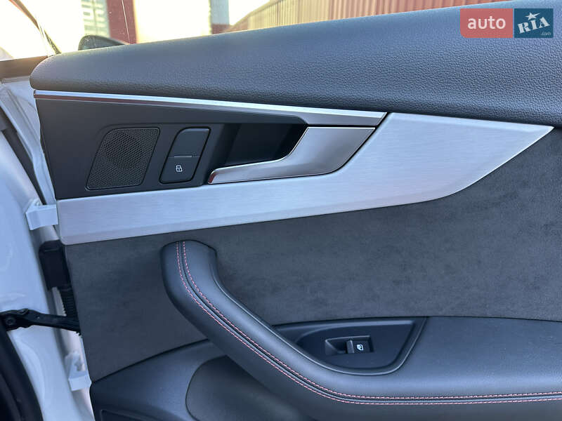 Купе Audi S5 2019 в Киеве