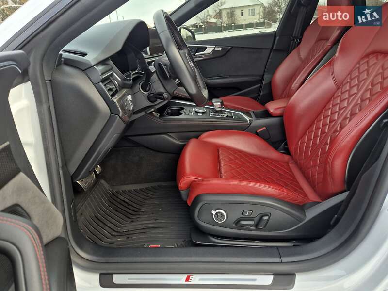 Купе Audi S5 2019 в Коломые