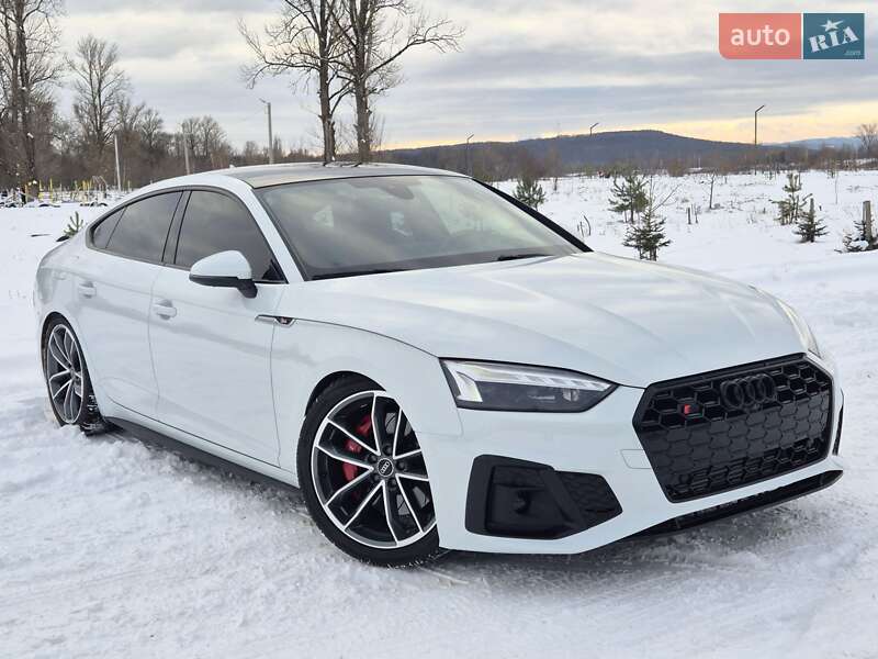 Купе Audi S5 2019 в Коломые