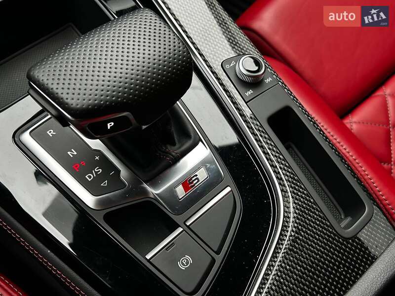 Лифтбек Audi S5 2024 в Киеве