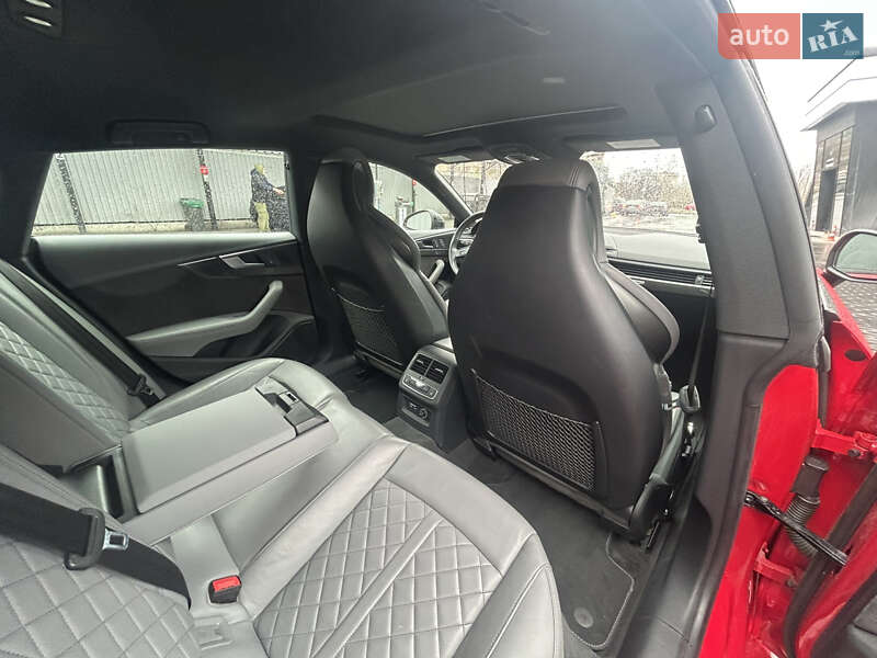 Купе Audi S5 2018 в Киеве