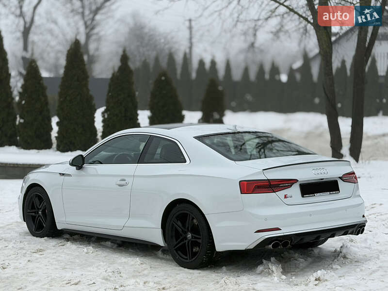 Купе Audi S5 2018 в Черновцах