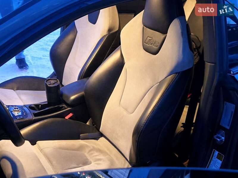 Купе Audi S5 2015 в Києві