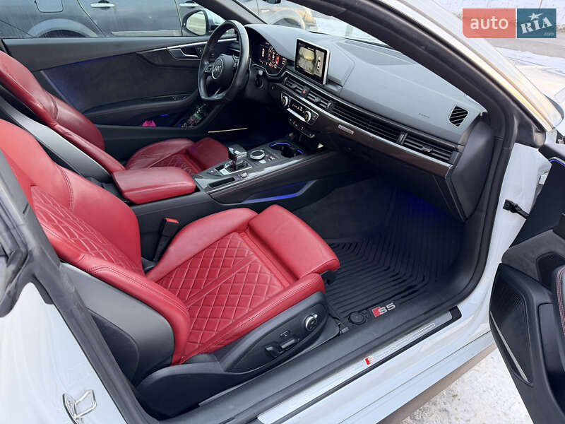 Купе Audi S5 2018 в Львові