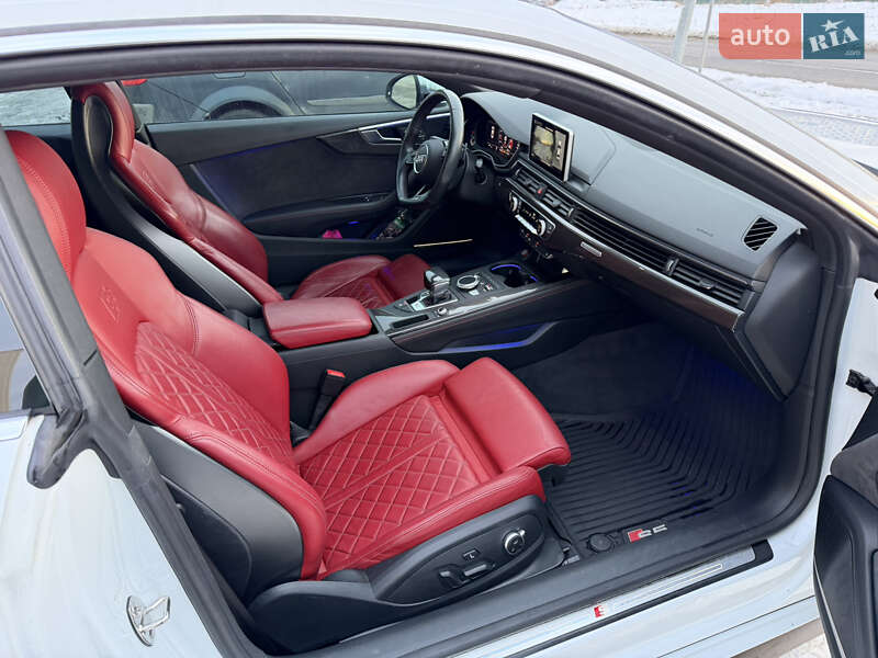 Купе Audi S5 2018 в Львові