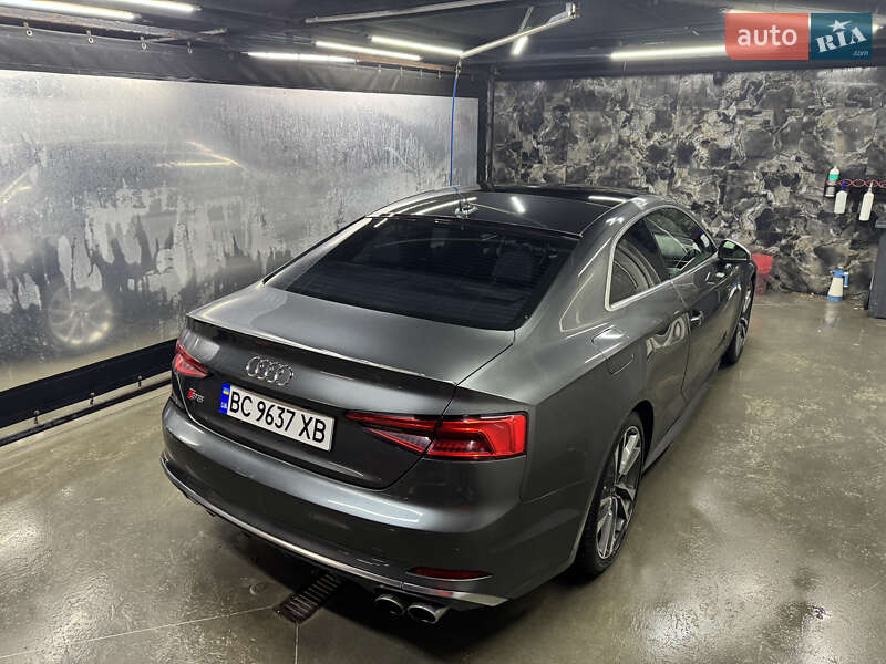 Купе Audi S5 2017 в Львові