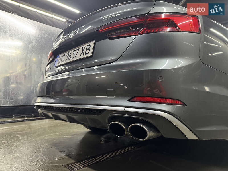 Купе Audi S5 2017 в Львові