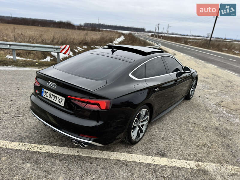 Купе Audi S5 2018 в Львові