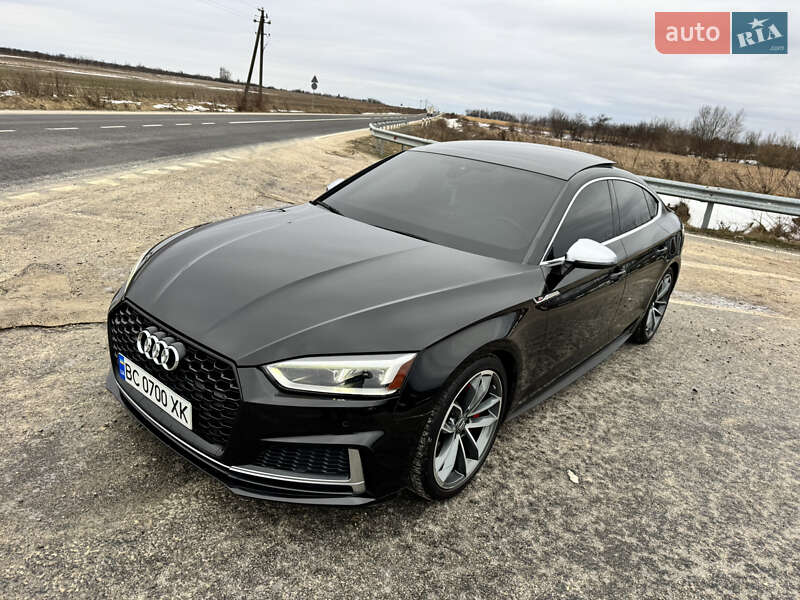 Купе Audi S5 2018 в Львові