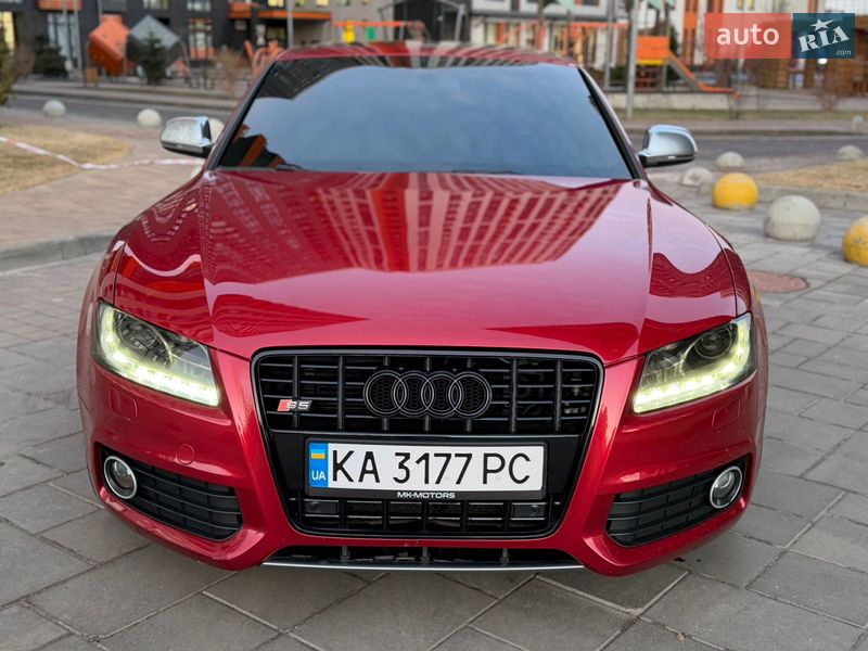 Купе Audi S5 2008 в Киеве