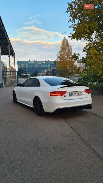 Купе Audi S5 2014 в Рівному