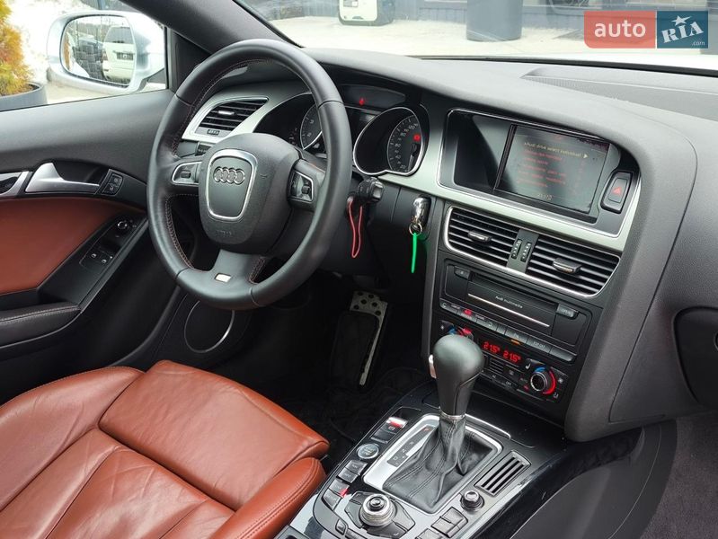 Купе Audi S5 2010 в Києві