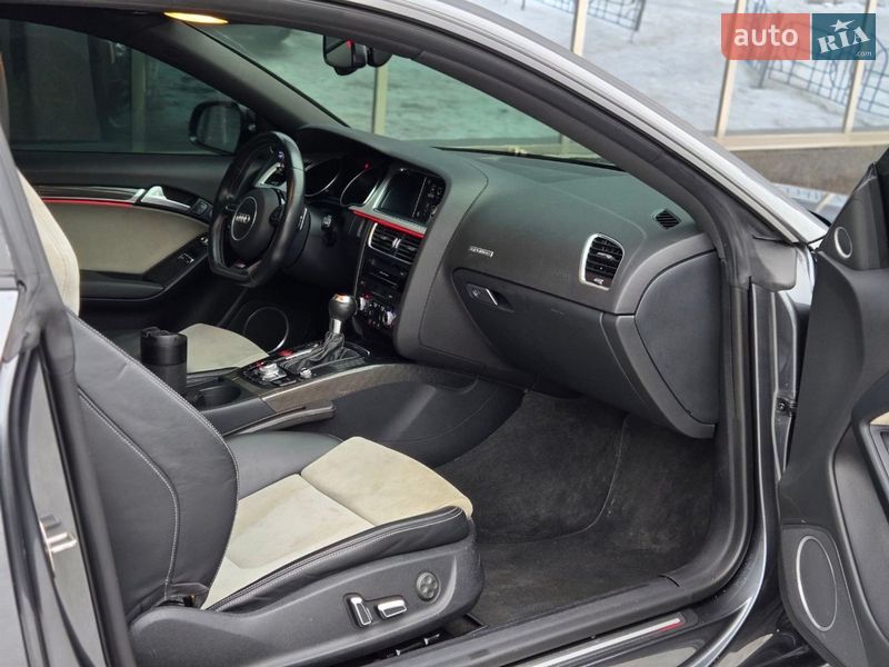 Купе Audi S5 2015 в Киеве