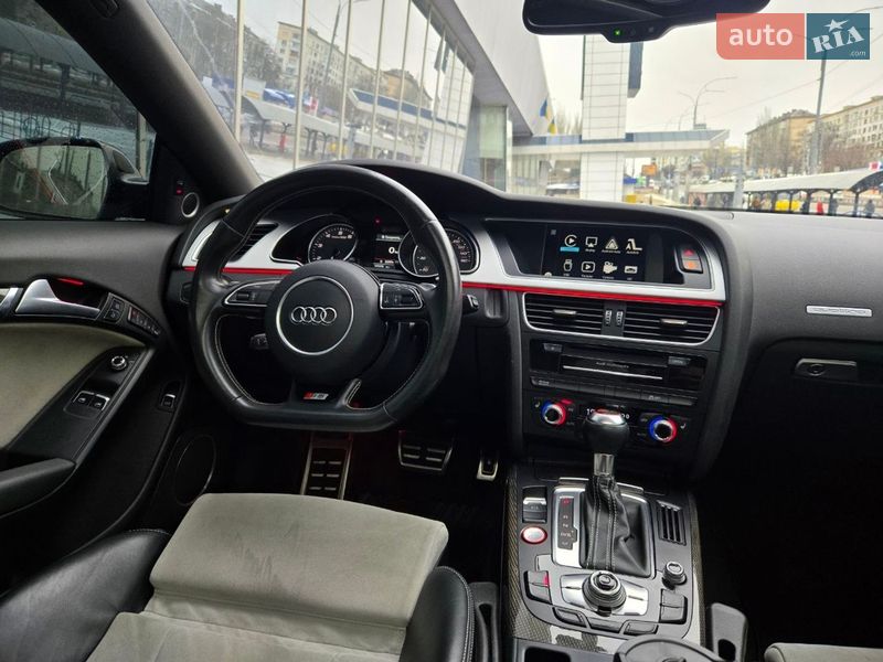 Купе Audi S5 2015 в Киеве