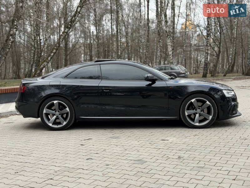 Купе Audi S5 2013 в Тернополі
