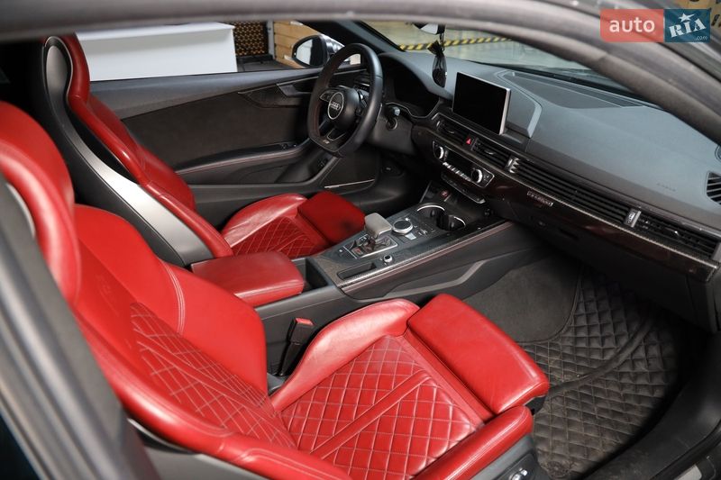 Купе Audi S5 2017 в Луцке