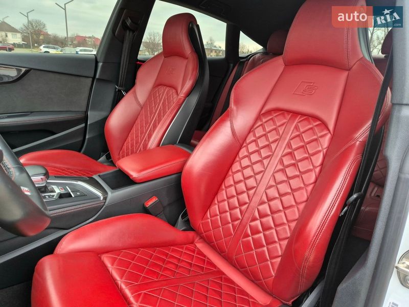 Купе Audi S5 2019 в Коломые