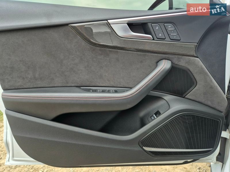 Купе Audi S5 2019 в Коломые