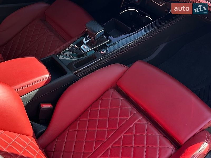 Лифтбек Audi S5 2024 в Киеве