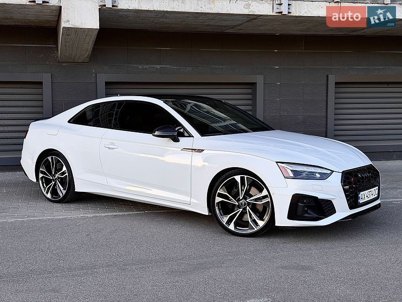 Купе Audi S5 2023 в Киеве
