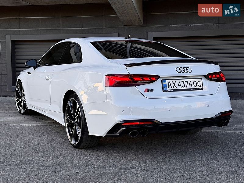 Купе Audi S5 2023 в Киеве