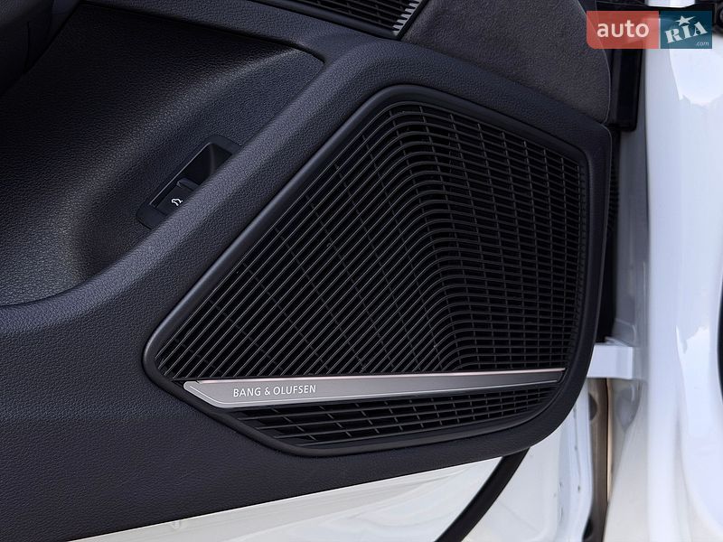 Купе Audi S5 2023 в Киеве