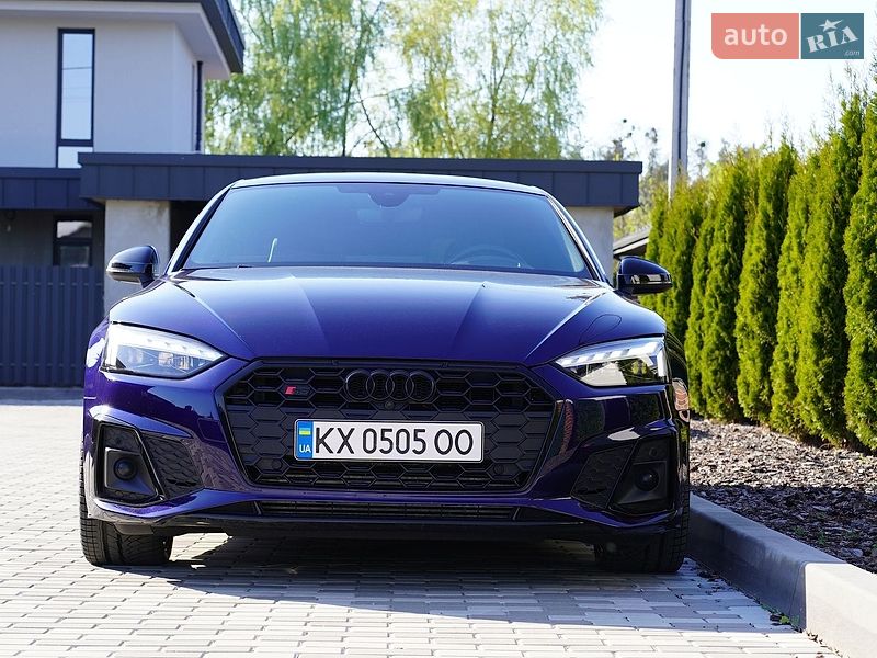 Купе Audi S5 2020 в Киеве