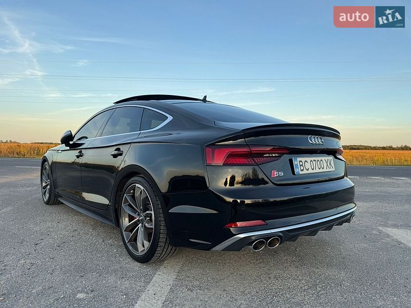 Купе Audi S5 2018 в Львове