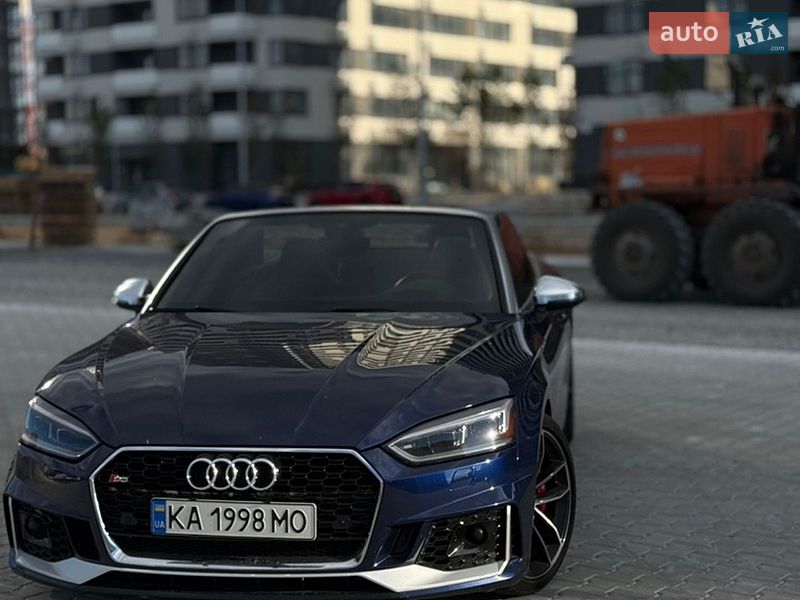Кабриолет Audi S5 2017 в Киеве