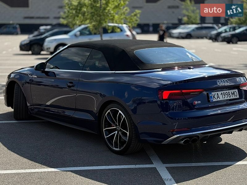 Кабриолет Audi S5 2017 в Киеве
