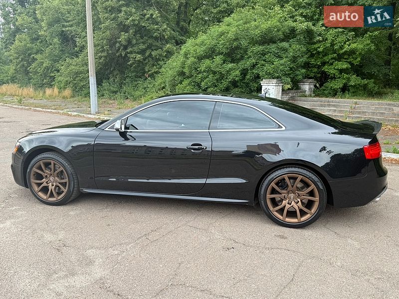 Купе Audi S5 2013 в Киеве