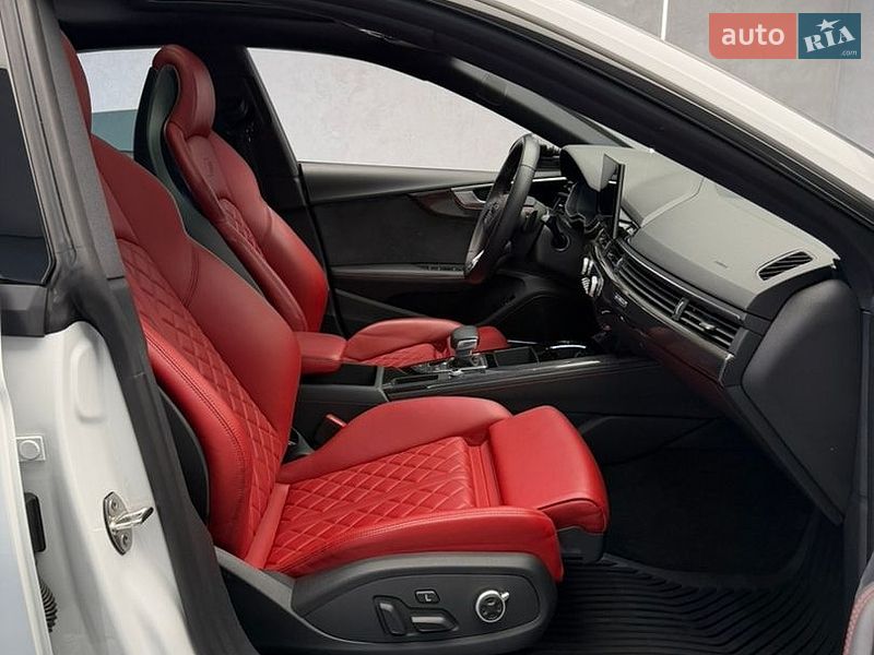 Купе Audi S5 2024 в Одессе