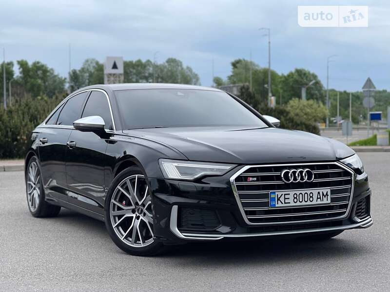 Седан Audi S6 2022 в 