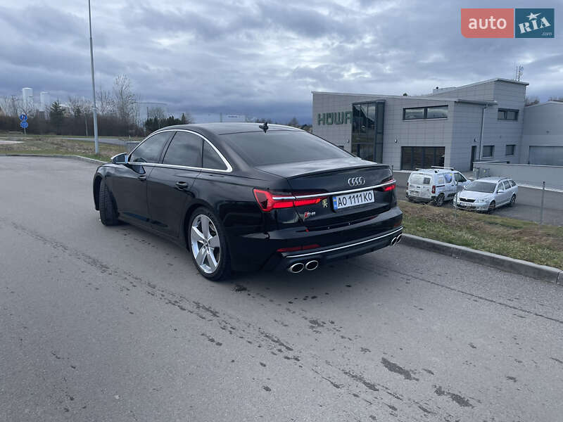Седан Audi S6 2019 в Мукачево