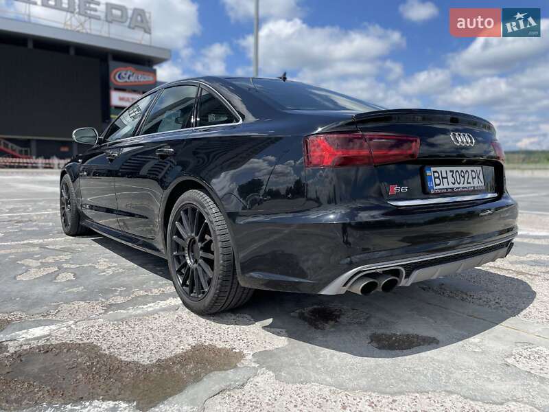 Седан Audi S6 2015 в Киеве