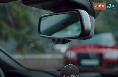 Седан Audi S6 2017 в 