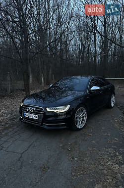 Седан Audi S6 2014 в Полтаві