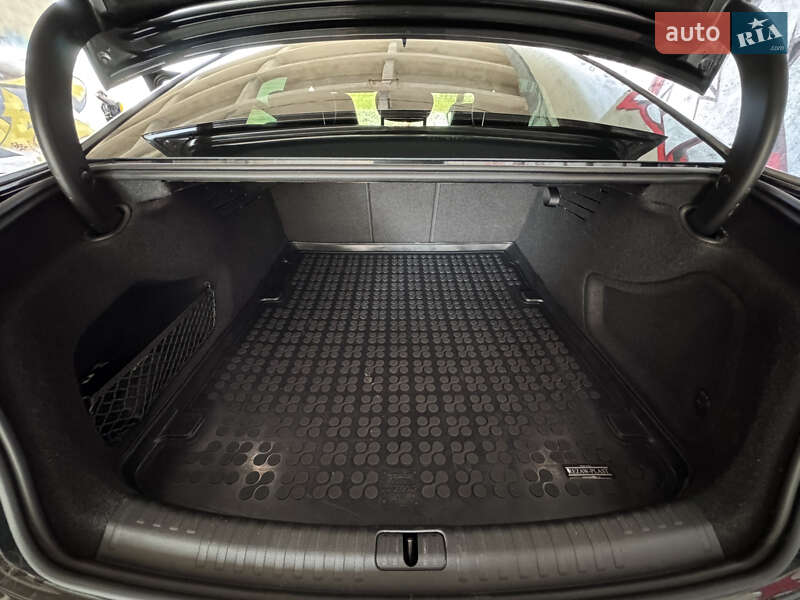 Седан Audi S6 2020 в Киеве