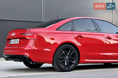 Седан Audi S6 2012 в 