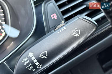 Седан Audi S6 2012 в 
