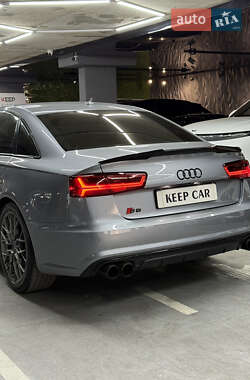 Седан Audi S6 2016 в 
