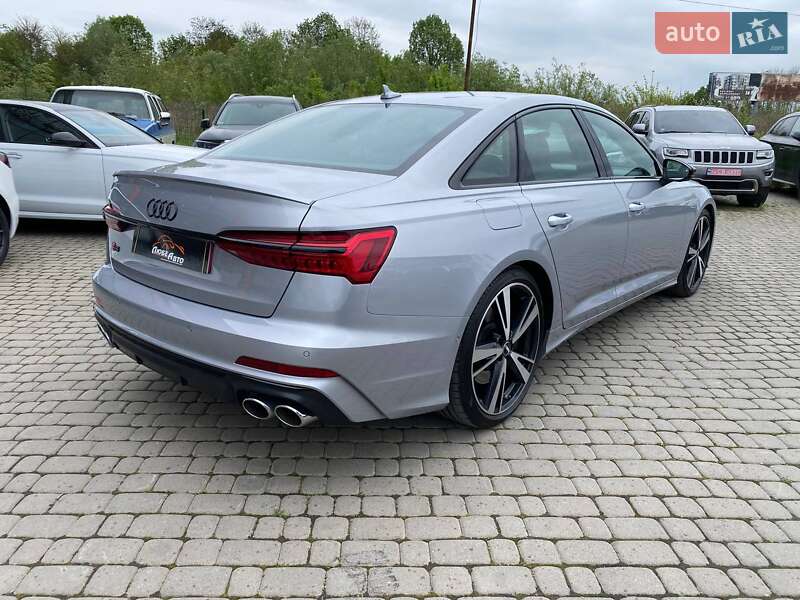 Седан Audi S6 2023 в Львові