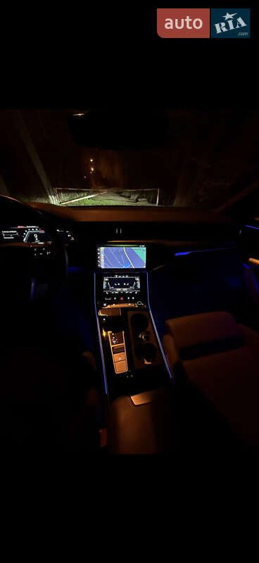 Седан Audi S6 2020 в Львове