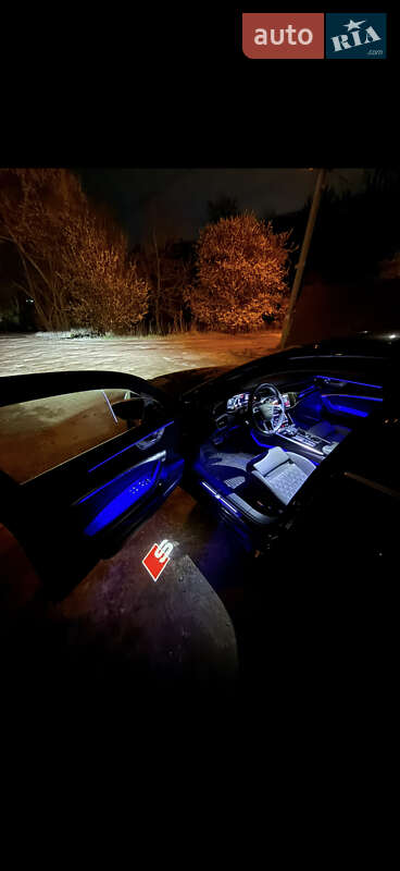 Седан Audi S6 2020 в Львове