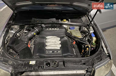 Седан Audi S6 1999 в 